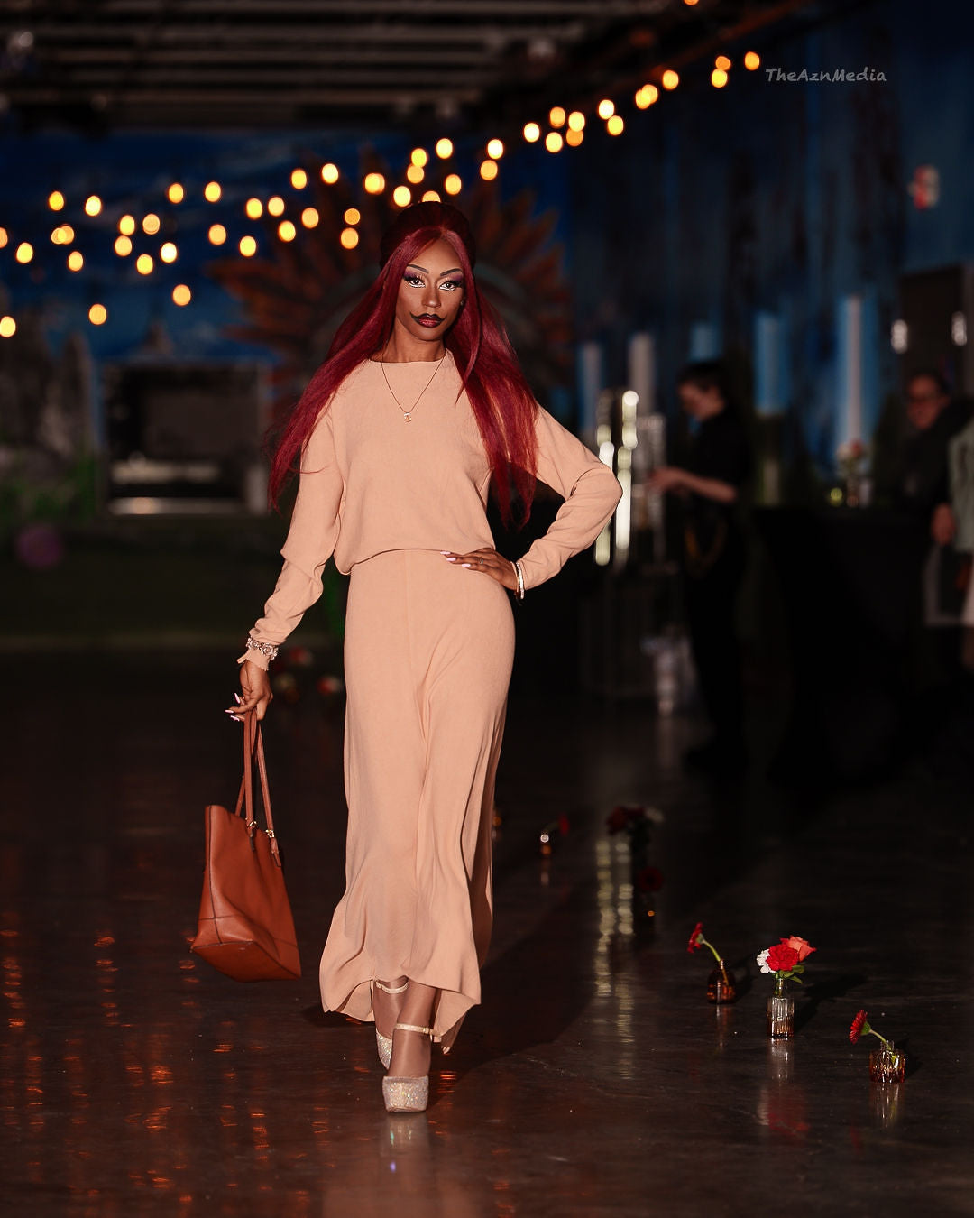 ONE SEASON HOUSEWIFE