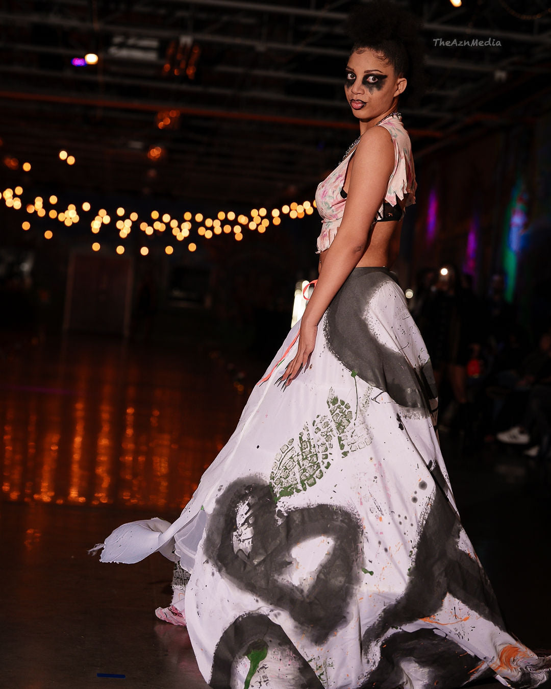 THE FLOWERS ARE MANIC!