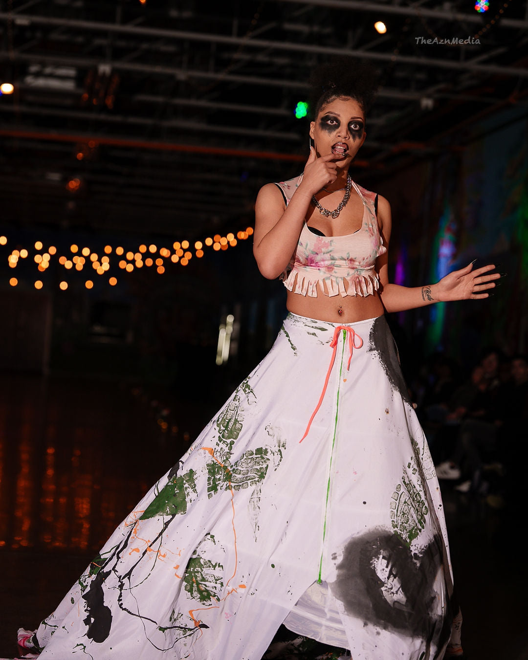 THE FLOWERS ARE MANIC!